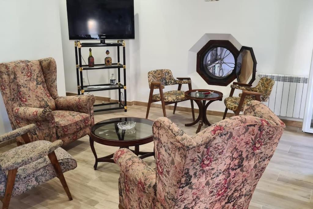 Apartamento Centrico Pontevedra Apartment ภายนอก รูปภาพ